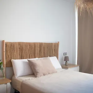 Cozy 1 Bedroom With Sea View Apartment